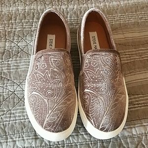 Velvet lavender slip ons